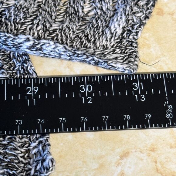 Torrid Womens 2 Black White Cardigan Sleeveless Open Front Lightweight Sweater - Picture 12 of 12